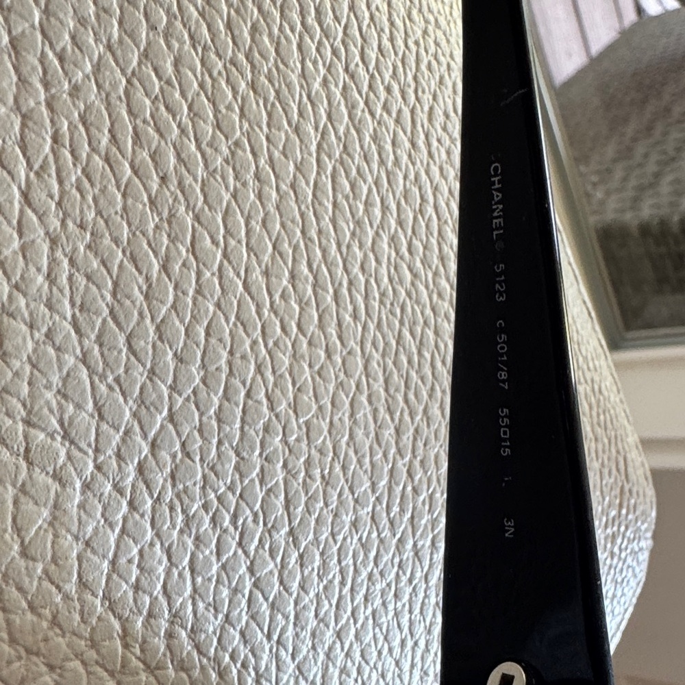 Y2K original CHANEL Dark Frame Sunglasses - Picture 6 of 9